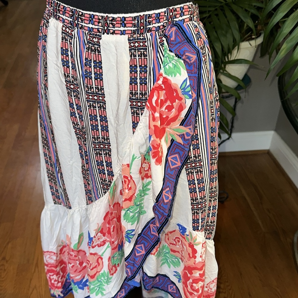 High Low Skirt Flying Tomato  ❤️❤️ Beautiful skirt EUC size Large